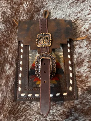 Back cinch saddle cell phone holder